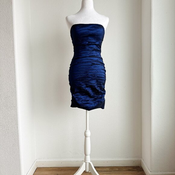 VINTAGE BLUE SHIMMER RUFFLE MINI‎ DRESS - Picture 3 of 6
